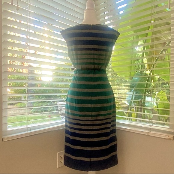 Calvin Klein Sleeveless Midi Dress w/ Belt Cinched in at waist Size 2 - Picture 9 of 15